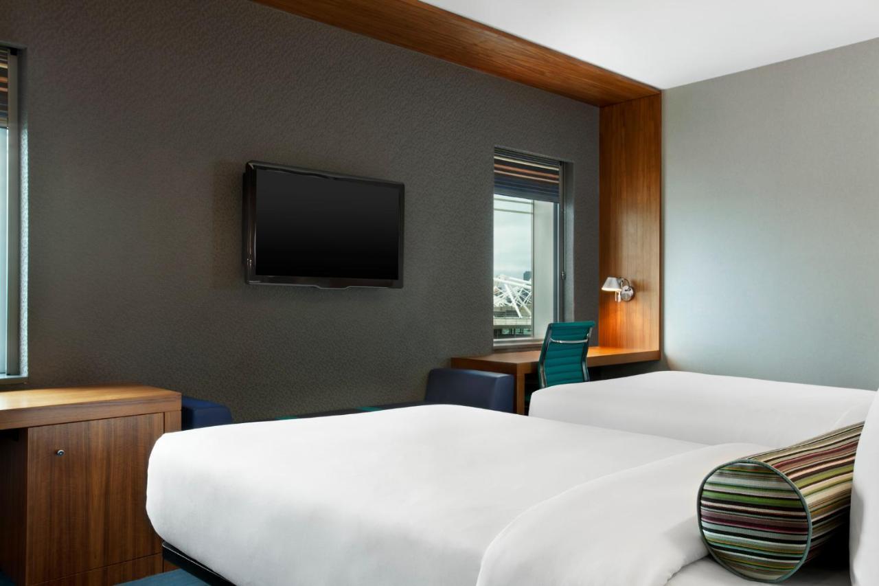 Aloft London Excel Hotel Bagian luar foto